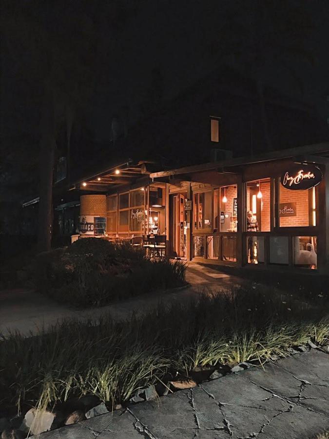 Live Suites Itaipava エクステリア 写真